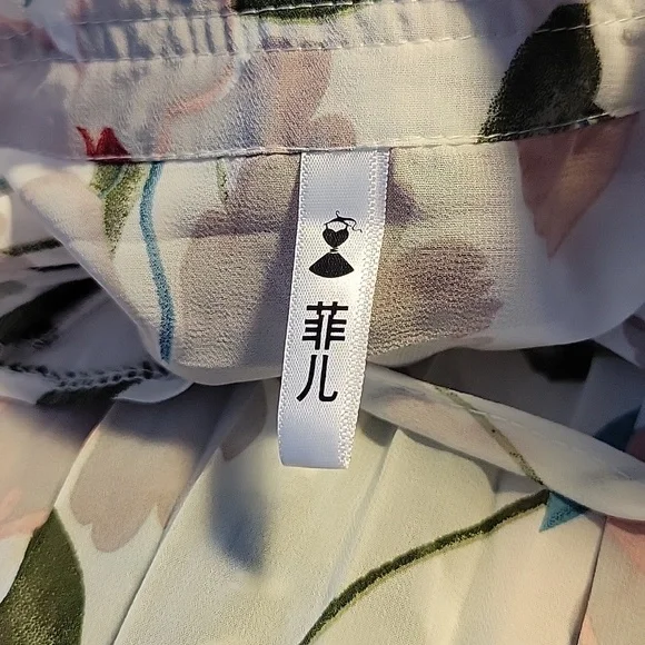 Sheer Floral Print Blouse - Picture 6 of 13